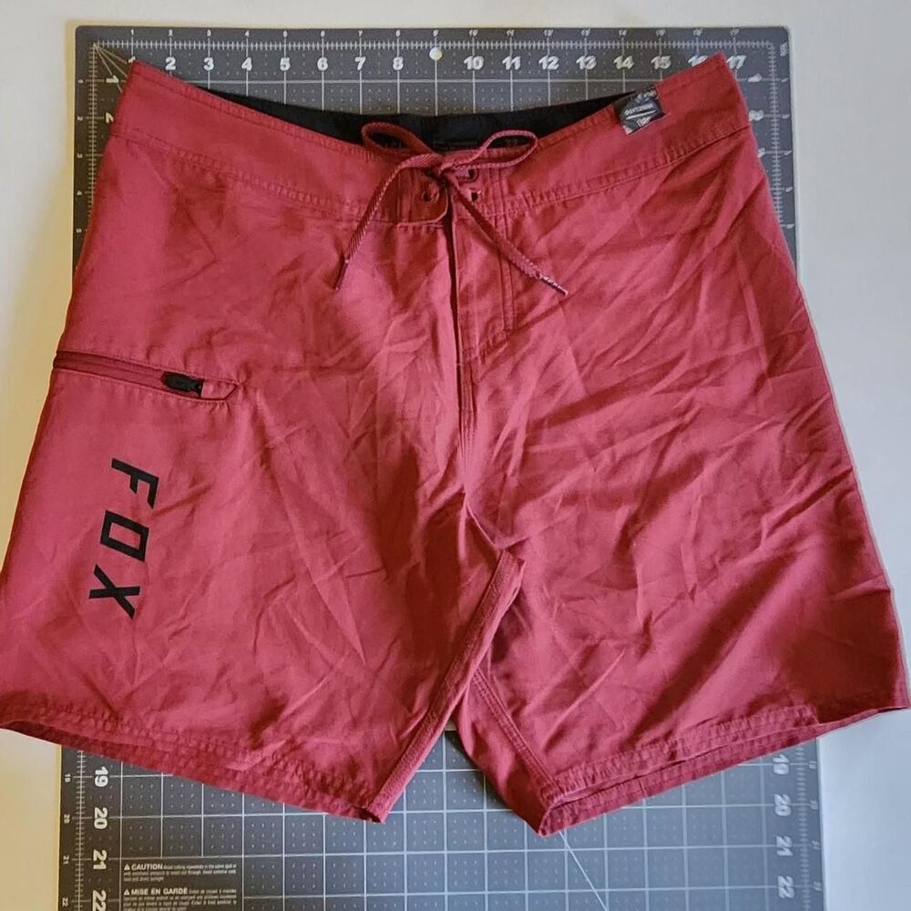 Fox-racing Men's Red and Burgundy Shorts